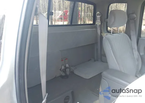 2002 Toyota Tacoma Prerunner z USA, uszkodzony, nr VIN 5TESM92N62Z898746